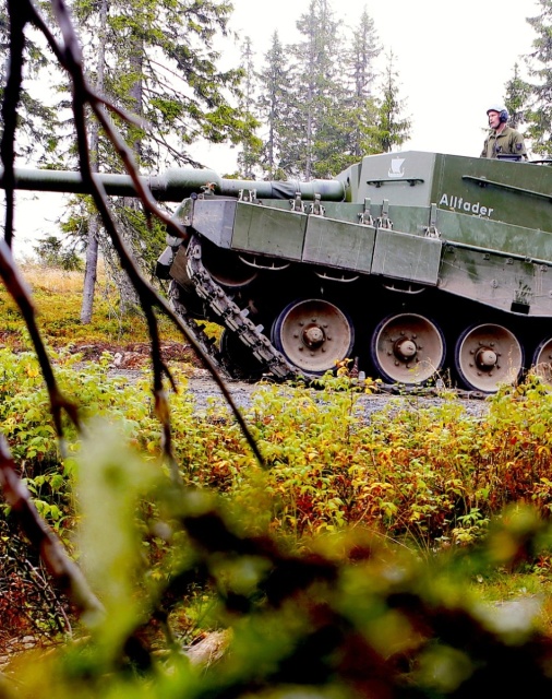 Germany’s Leopard Tank (40 pics)