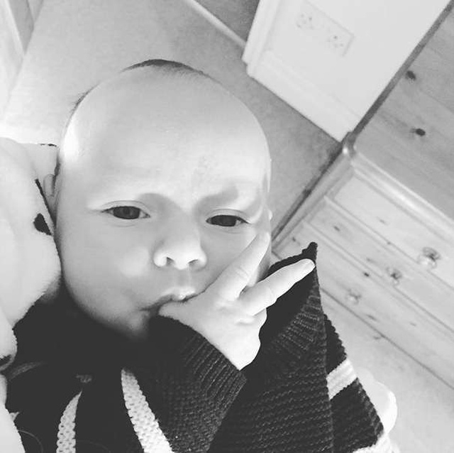 Badass Babies (38 pics)