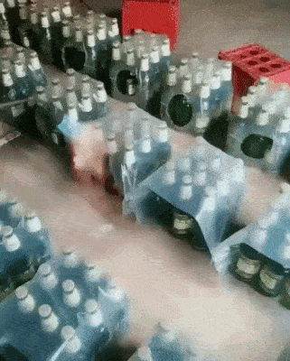 Packaging (17 gifs)