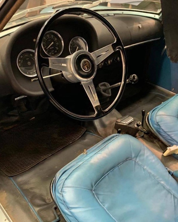 Alfa Romeo Giulietta Sprint Zagato Spent 35 Years In The Basement (11 pics)