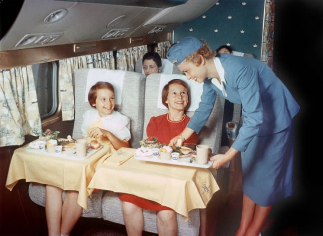 Vintage Airlines Were Different (14 pics)