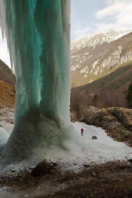 Acid Picdump (89 pics)