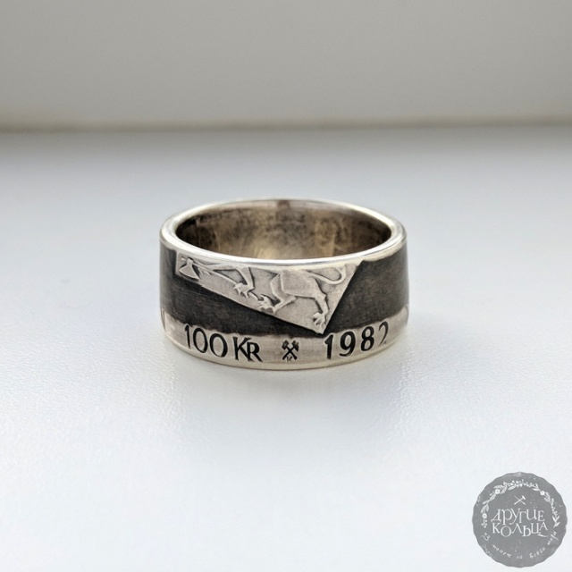 Ring Made Out Of A Norwegian Coin (9 pics)