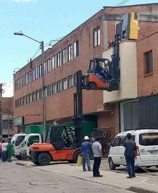 Safety First? Forget It (28 pics)