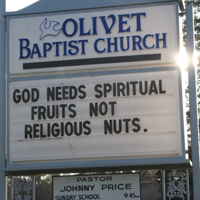 Churches Can Be Funny Too (20 pics)