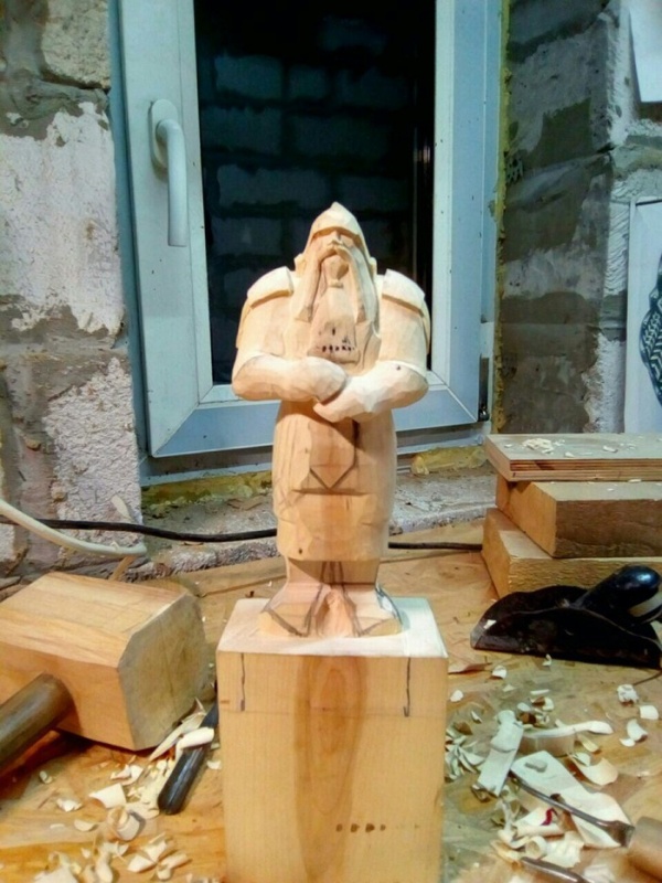 A Statue of A Dwarf (15 pics)