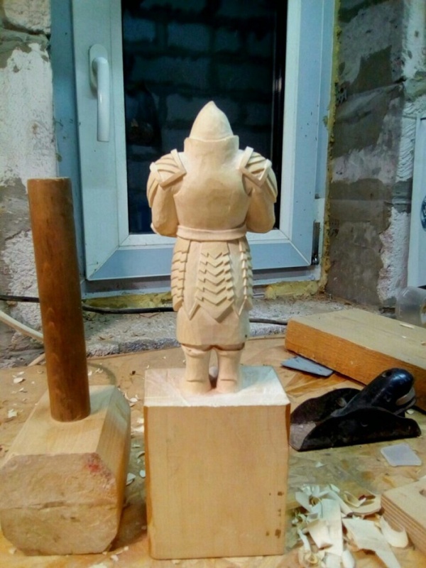 A Statue of A Dwarf (15 pics)