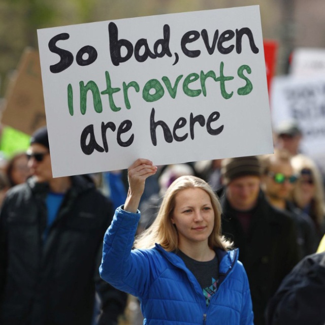 Hilariously Polite Protest Signs (15 pics)