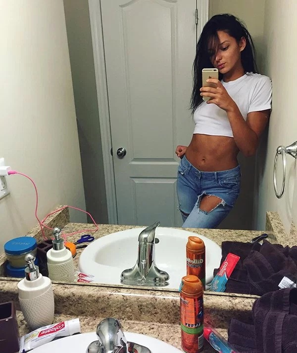 Hot Girls In Tight Jeans (41 pics)