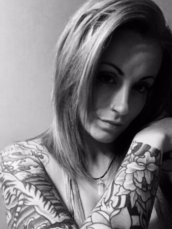 Girls With Tattoos (30 pics)