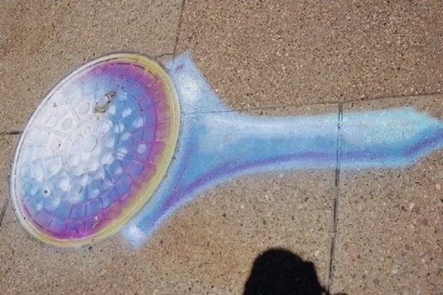 Manhole Art (27 pics)