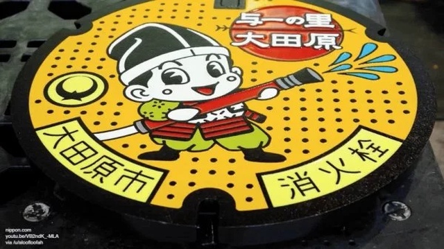 Manhole Art (27 pics)