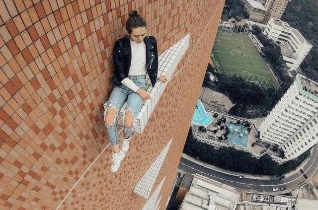 These People Are Not Afraid Of Heights (21 pics)