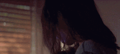 GIFs of Really Hot Girls (21 gifs)
