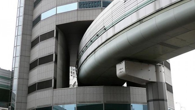 Gate Tower Highway In Japan Goes Through The Building (10 pics)