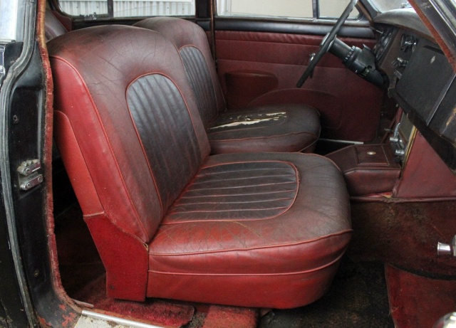 Man Buys A House, Finds A Unique Car In The Shed (19 pics)