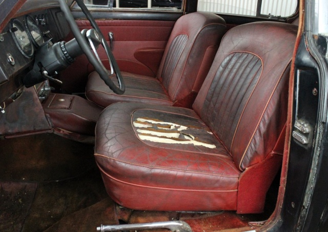 Man Buys A House, Finds A Unique Car In The Shed (19 pics)
