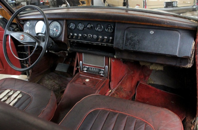 Man Buys A House, Finds A Unique Car In The Shed (19 pics)