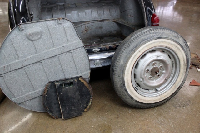Man Buys A House, Finds A Unique Car In The Shed (19 pics)