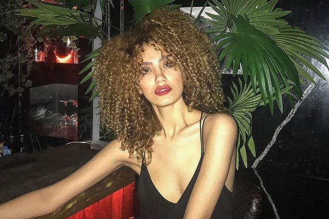 This Model Sold Virginity For $2.6 Million (14 pics)