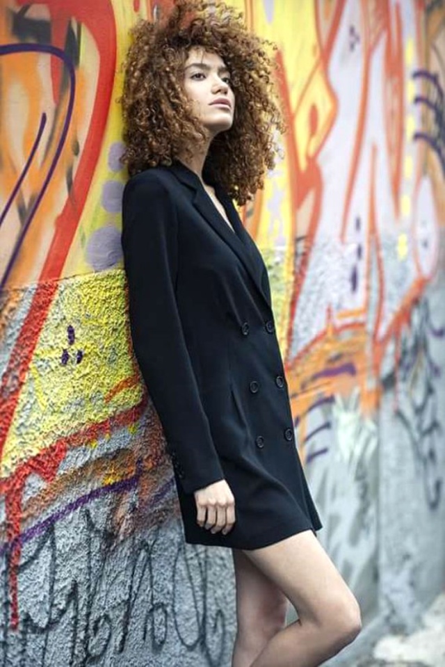 This Model Sold Virginity For $2.6 Million (14 pics)