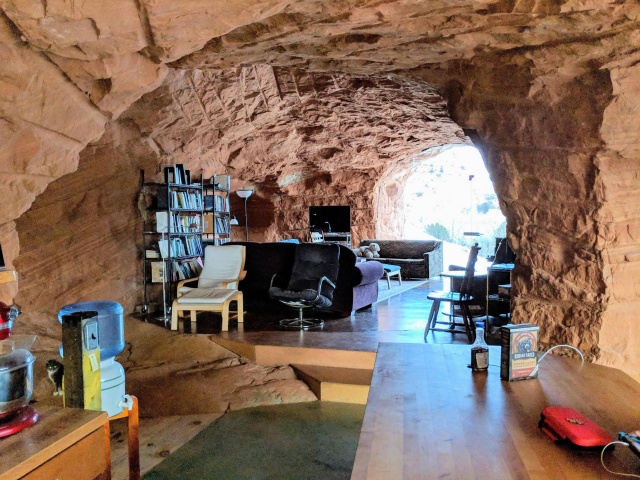 Southern Utah Housing (11 pics)
