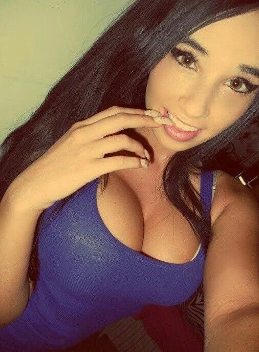 Very Hot Girls (40 pics)