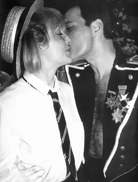 Freddie Mercury Mary Austinnal, az asszonnyal, akit „Az életem szeretetének” nevezett (25 kép)