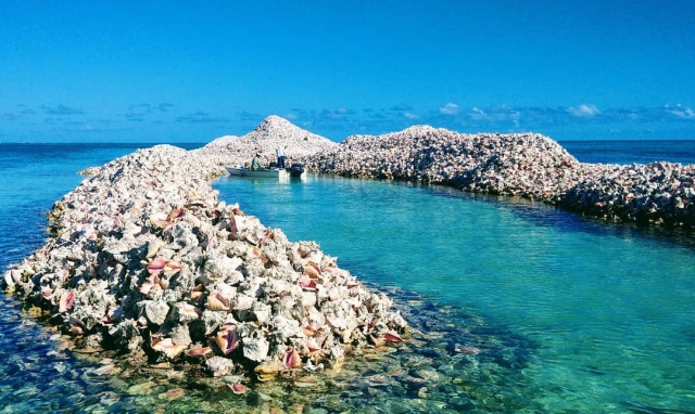 Conch Island – A Man-Made Island Built Out of Millions of Conch Shells (10 pics)