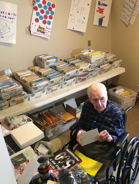 World War II Veteran Asks For 100 Birthday Cards (4 pics)