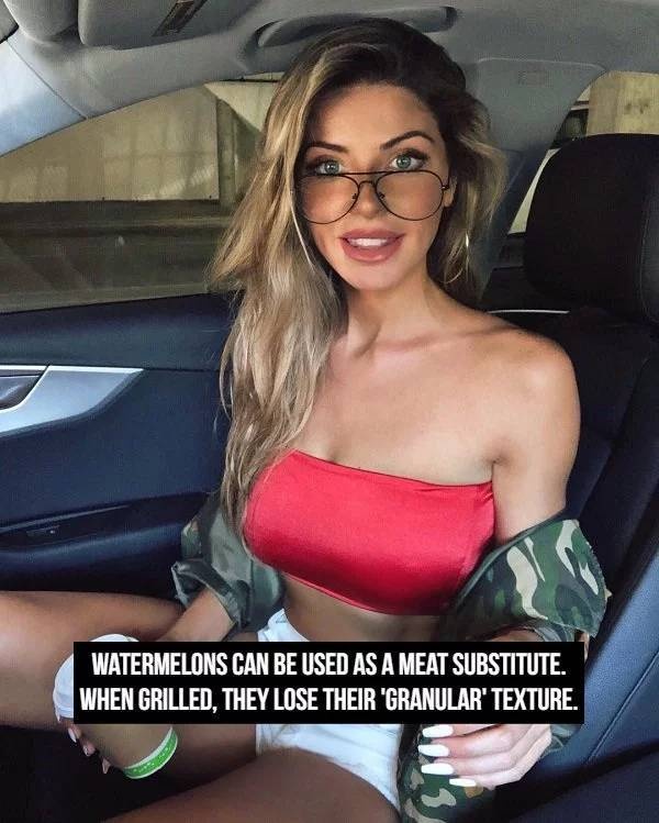 Hot Girls And Facts (23 pics)