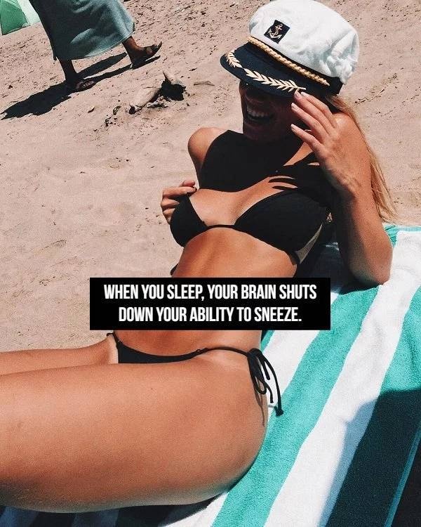 Hot Girls And Facts (23 pics)