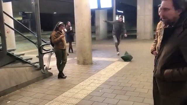 Acid Gifdump, March 6 (25 gifs)
