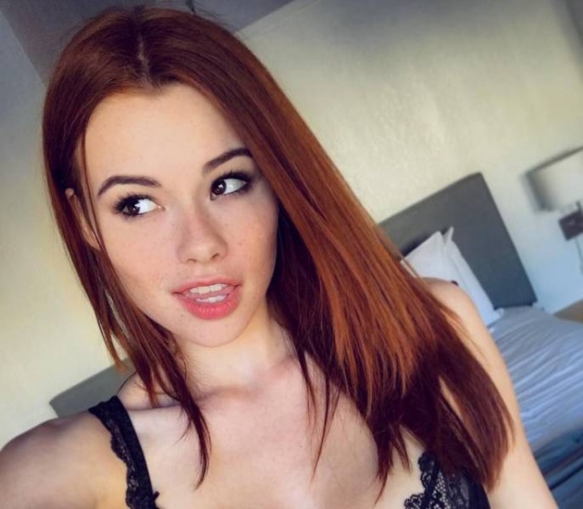 Girls In Lingerie (29 pics)
