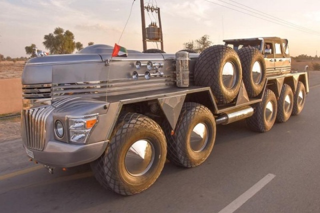 The Largest SUV In The World (6 pics)