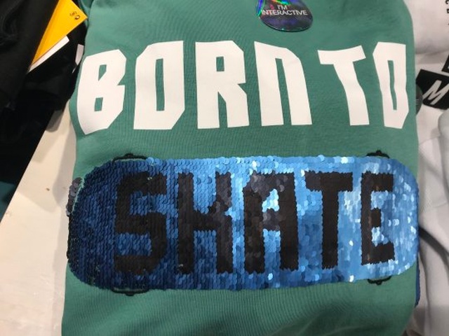 Hilarious H&M T-shirt Design Flaw Revealed By Scottish Children (3 pics)