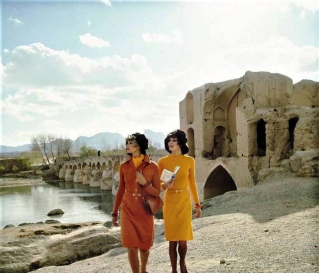 Iranian Women Before The Islamic Revolution Of 1979 (19 pics)