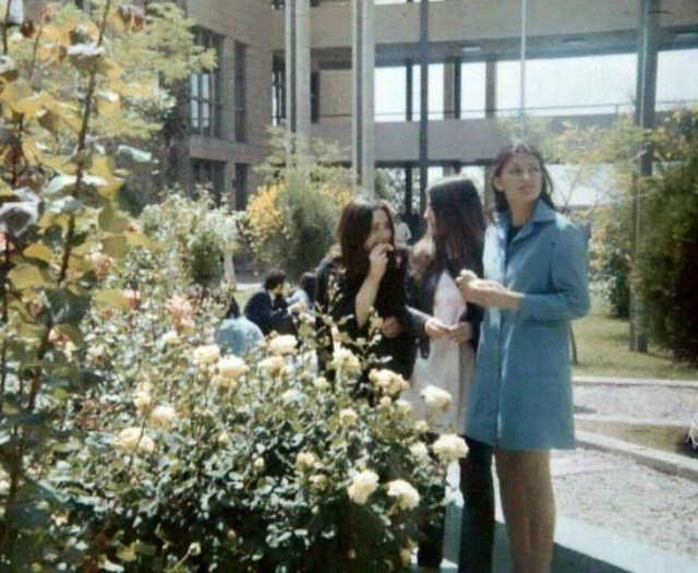 Iranian Women Before The Islamic Revolution Of 1979 (19 pics)