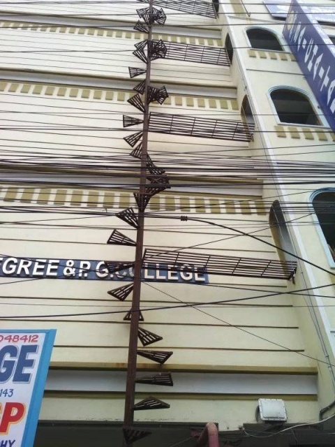 Life Is Dangerous (46 pics)