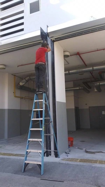 Life Is Dangerous (46 pics)