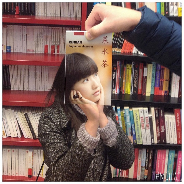 How Bored Bookstore Employees Entertain Themselves (30 pics)