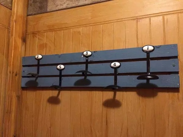 Don't You Hate It Too? (32 pics)