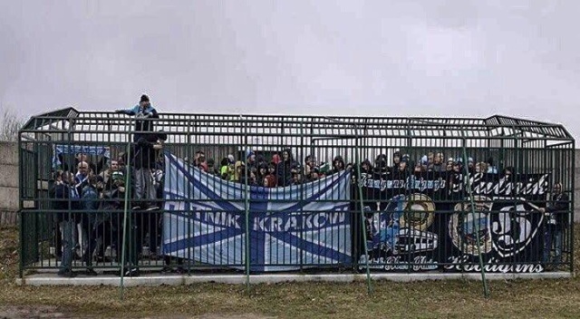 Polish Fans Were Put In A Cage (4 pics)