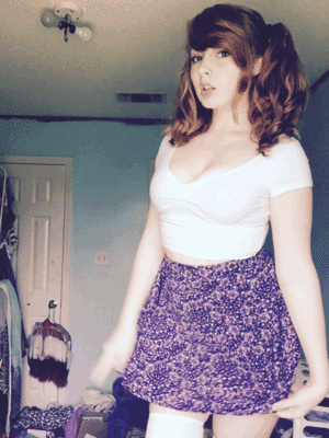 GIFs of Really Hot Girls (15 gifs)