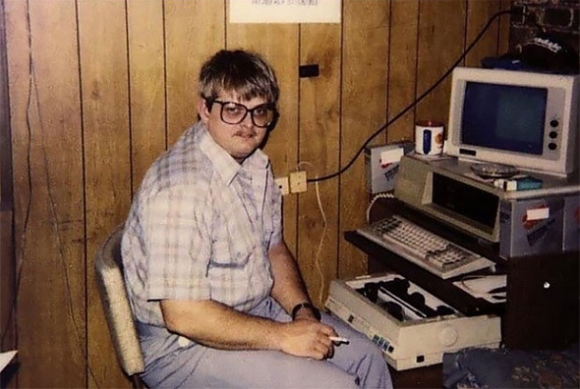’80s Geeks. Are They All Billionaires Now? (16 pics)