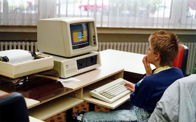 ’80s Geeks. Are They All Billionaires Now? (16 pics)