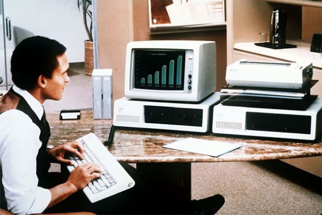 ’80s Geeks. Are They All Billionaires Now? (16 pics)