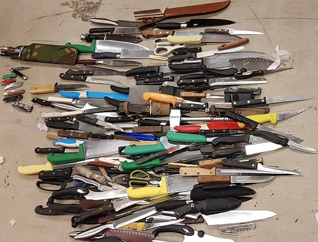 These Weapons Were Handed In To UK Police In Just Seven Days (7 pics)