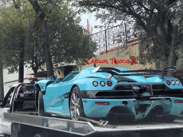 Mexican Businessman Destroys Koenigsegg Supercar Worth $1.5 Million And Built Specifically For The Qatari Royal Family Several Months After He Bought It From Them (8 pics)