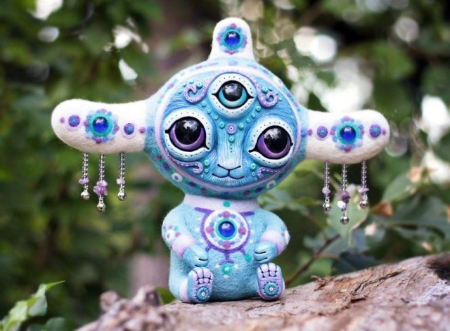 Handmake Creatures From A Fantasy World (25 pics)